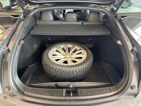 Tesla Model S vaihtoauto