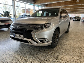 Mitsubishi Outlander PHEV vaihtoauto