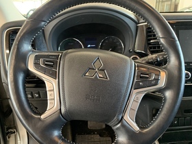 Mitsubishi Outlander PHEV vaihtoauto