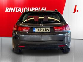 Honda Accord vaihtoauto