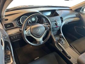 Honda Accord vaihtoauto
