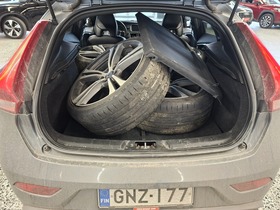 Volvo V40 vaihtoauto