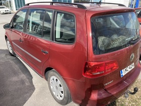Volkswagen Touran vaihtoauto