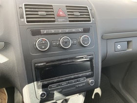 Volkswagen Touran vaihtoauto