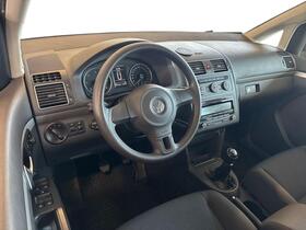 Volkswagen Touran vaihtoauto