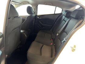Mazda 3 vaihtoauto