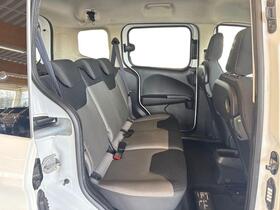 Ford Tourneo Courier vaihtoauto