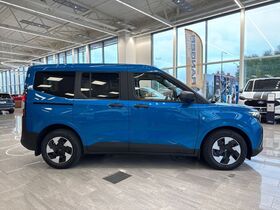 Ford Tourneo Courier vaihtoauto