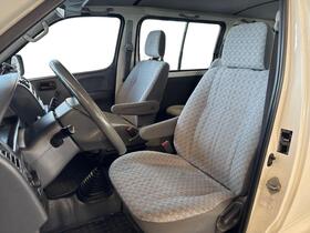 Toyota Hiace vaihtoauto