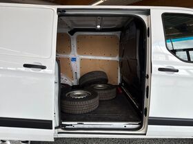 Ford Transit Custom vaihtoauto