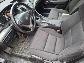 Honda Accord vaihtoauto