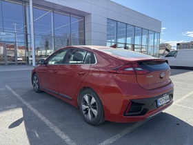 Hyundai IONIQ plug-in vaihtoauto
