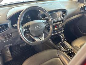Hyundai IONIQ plug-in vaihtoauto