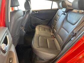 Hyundai IONIQ plug-in vaihtoauto