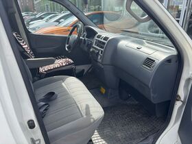 Toyota Hiace vaihtoauto