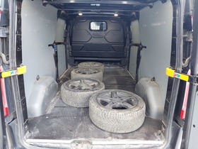 Ford Transit Custom vaihtoauto