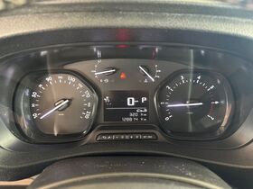 Opel Vivaro vaihtoauto