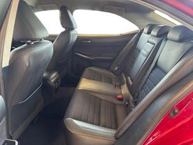 Lexus IS vaihtoauto