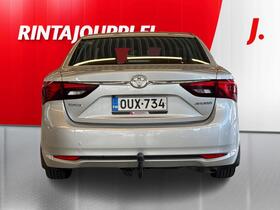 Toyota Avensis vaihtoauto
