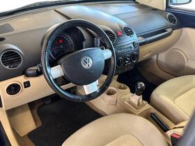 Volkswagen New Beetle vaihtoauto