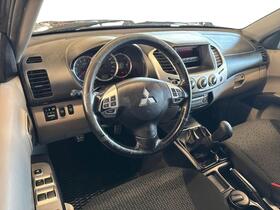 Mitsubishi L200 vaihtoauto