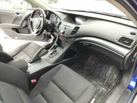 Honda Accord vaihtoauto