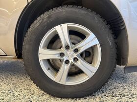 Opel Vivaro vaihtoauto