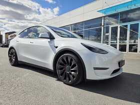 Tesla Model Y vaihtoauto