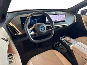 BMW iX vaihtoauto