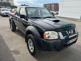 Nissan Navara vaihtoauto