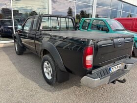 Nissan Navara vaihtoauto