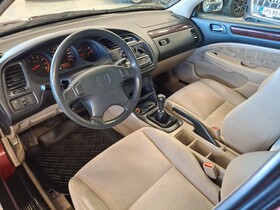 Honda Accord vaihtoauto