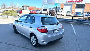 Toyota Auris vaihtoauto
