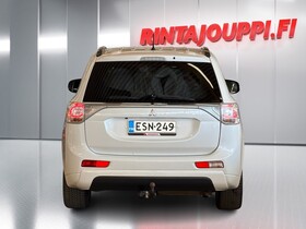 Mitsubishi Outlander PHEV vaihtoauto