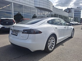 Tesla Model S vaihtoauto