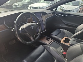 Tesla Model S vaihtoauto