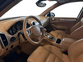 Porsche Cayenne vaihtoauto