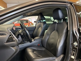 Toyota Camry vaihtoauto