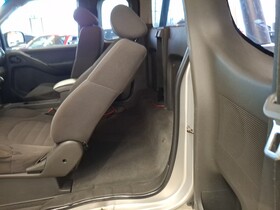 Nissan Navara vaihtoauto