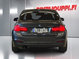 BMW 330 vaihtoauto