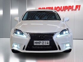 Lexus IS vaihtoauto