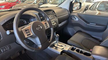 Nissan Navara vaihtoauto