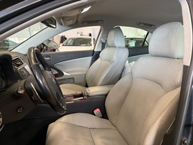 Lexus IS vaihtoauto