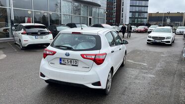 Toyota Yaris vaihtoauto