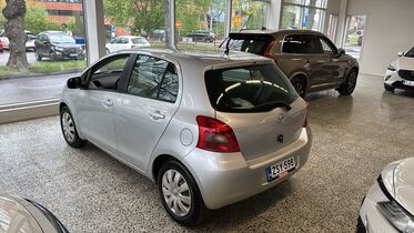 Toyota Yaris vaihtoauto