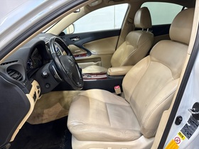 Lexus IS vaihtoauto