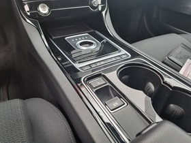 Jaguar XE vaihtoauto