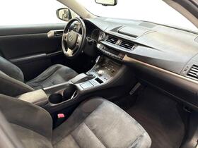 Lexus CT vaihtoauto