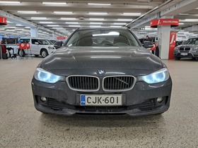 BMW 320 vaihtoauto