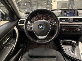 BMW 320 vaihtoauto
